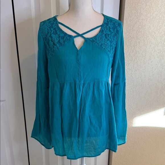 Como Vintage Tops - Como Vintage Turquoise Lace Accent Blouse